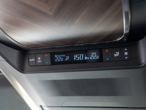 https://i.i-sgcm.com/new_cars/cars/21774/21774_g40