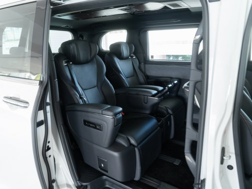 https://i.i-sgcm.com/new_cars/cars/21774/21774_g45
