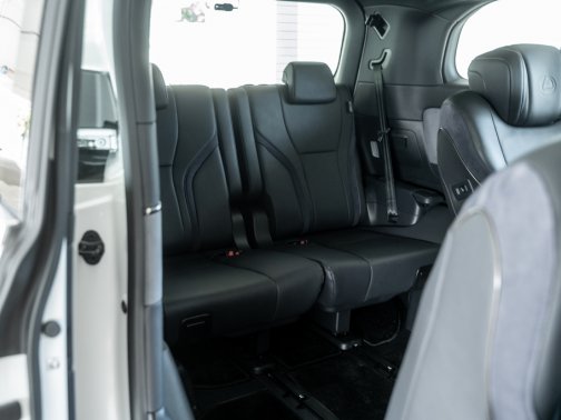https://i.i-sgcm.com/new_cars/cars/21774/21774_g47