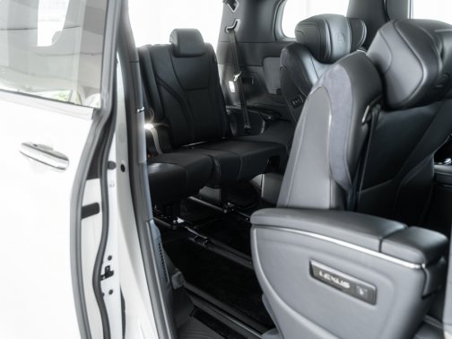 https://i.i-sgcm.com/new_cars/cars/21774/21774_g48