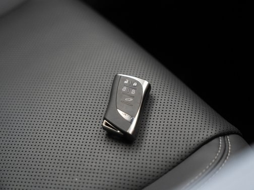 https://i.i-sgcm.com/new_cars/cars/21774/21774_g54