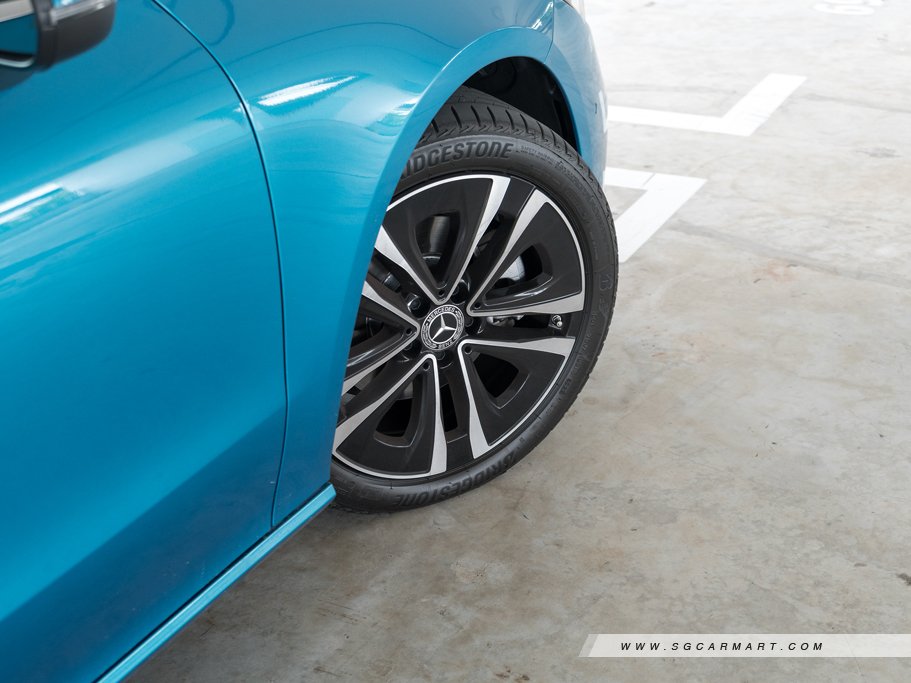 https://i.i-sgcm.com/new_cars/cars/21779/21779_g12