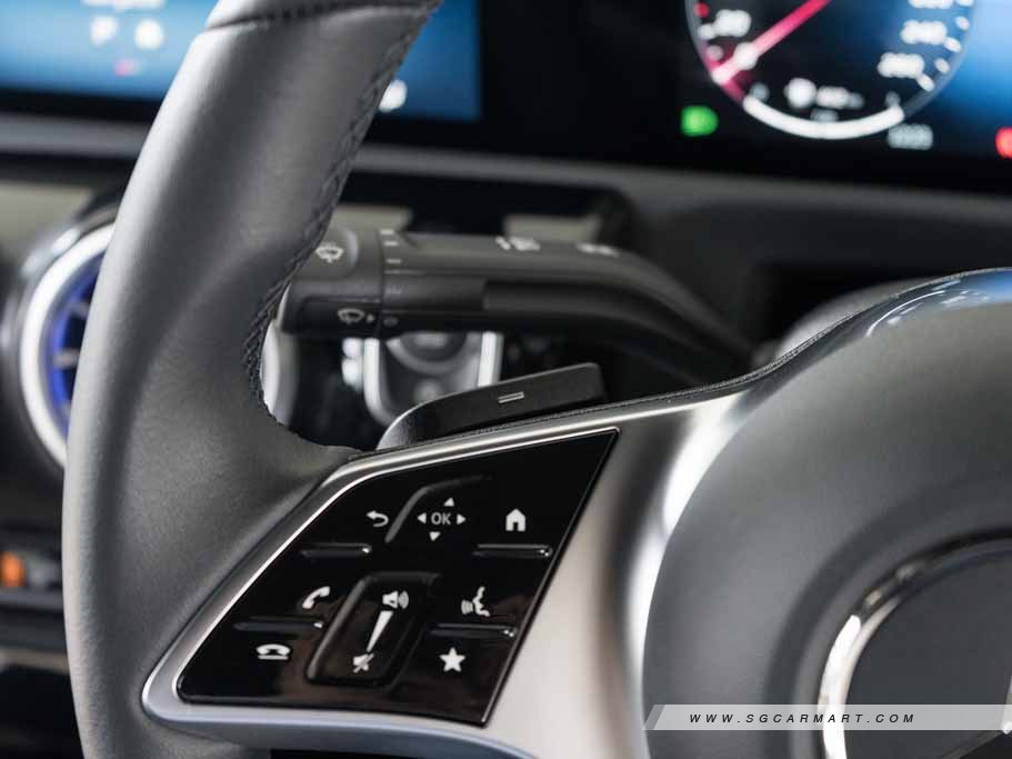 https://i.i-sgcm.com/new_cars/cars/21779/21779_g16