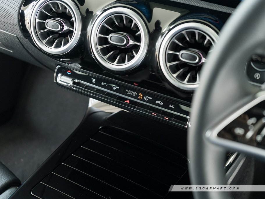 https://i.i-sgcm.com/new_cars/cars/21779/21779_g23