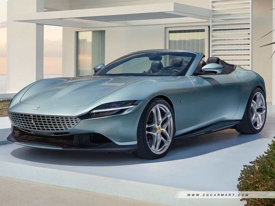 Ferrari Roma Spider 2