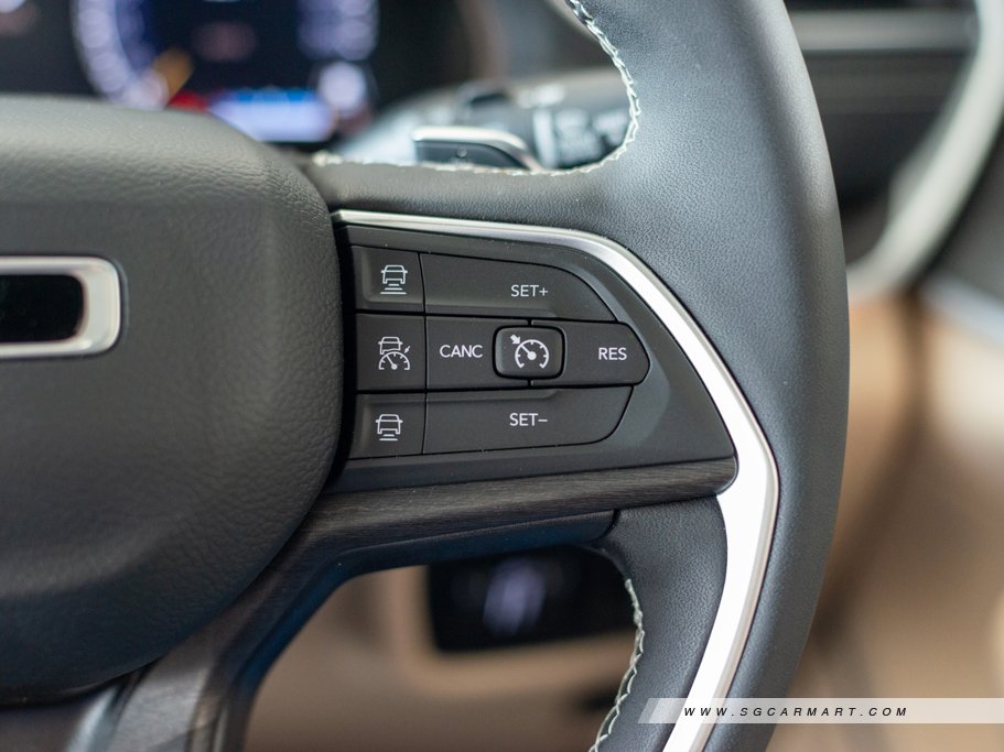 https://i.i-sgcm.com/new_cars/cars/21781/21781_g25