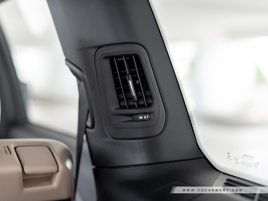 https://i.i-sgcm.com/new_cars/cars/21781/21781_g37