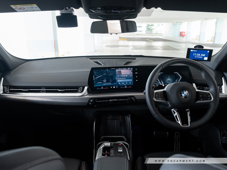 https://i.i-sgcm.com/new_cars/cars/21799/21799_g17