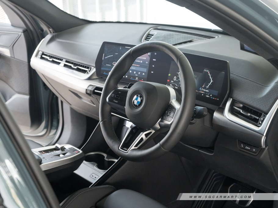 https://i.i-sgcm.com/new_cars/cars/21799/21799_g18