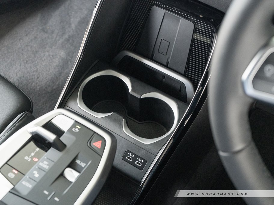 https://i.i-sgcm.com/new_cars/cars/21799/21799_g25