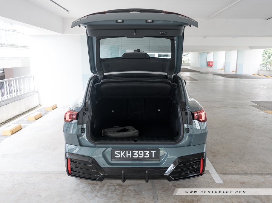 https://i.i-sgcm.com/new_cars/cars/21799/21799_g33