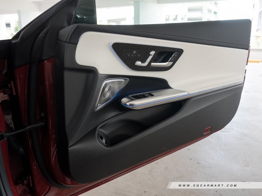 https://i.i-sgcm.com/new_cars/cars/21800/21800_g27