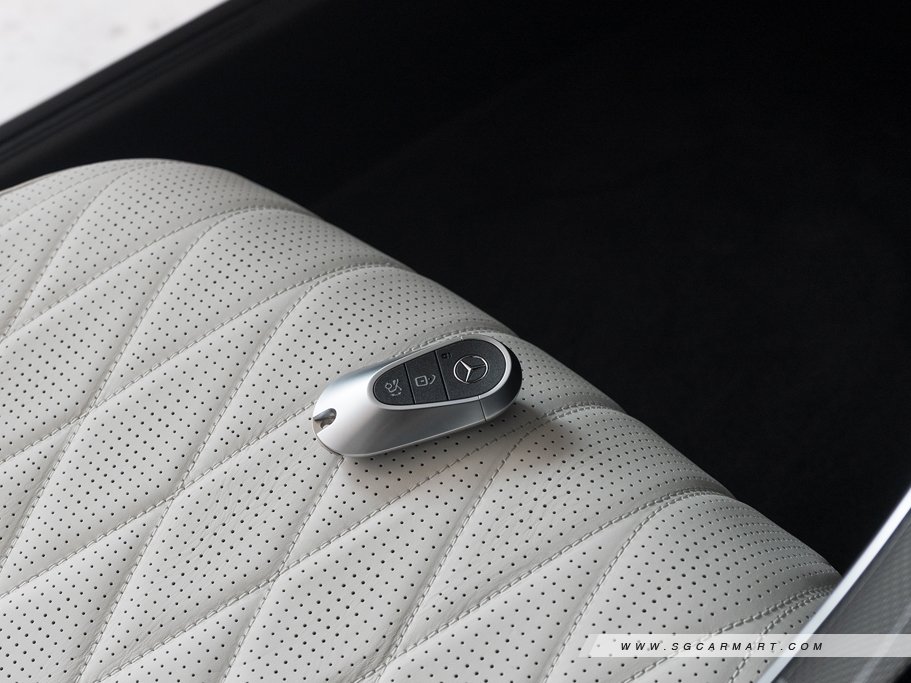 https://i.i-sgcm.com/new_cars/cars/21800/21800_g38