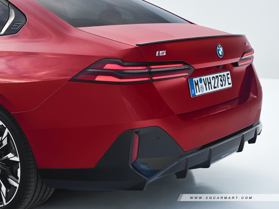https://i.i-sgcm.com/new_cars/cars/21803/21803_g11