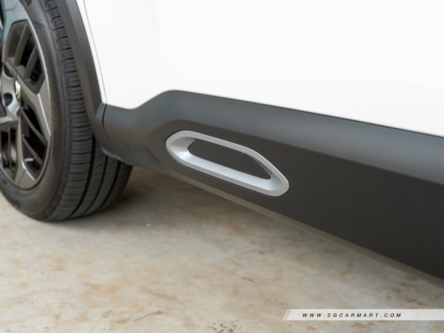 https://i.i-sgcm.com/new_cars/cars/21804/21804_g13