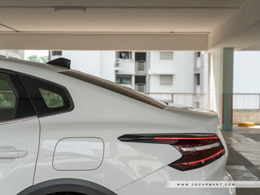 https://i.i-sgcm.com/new_cars/cars/21804/21804_g15