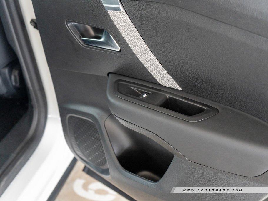 https://i.i-sgcm.com/new_cars/cars/21804/21804_g24