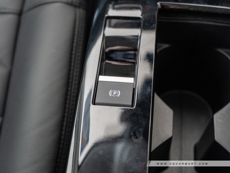 https://i.i-sgcm.com/new_cars/cars/21804/21804_g30