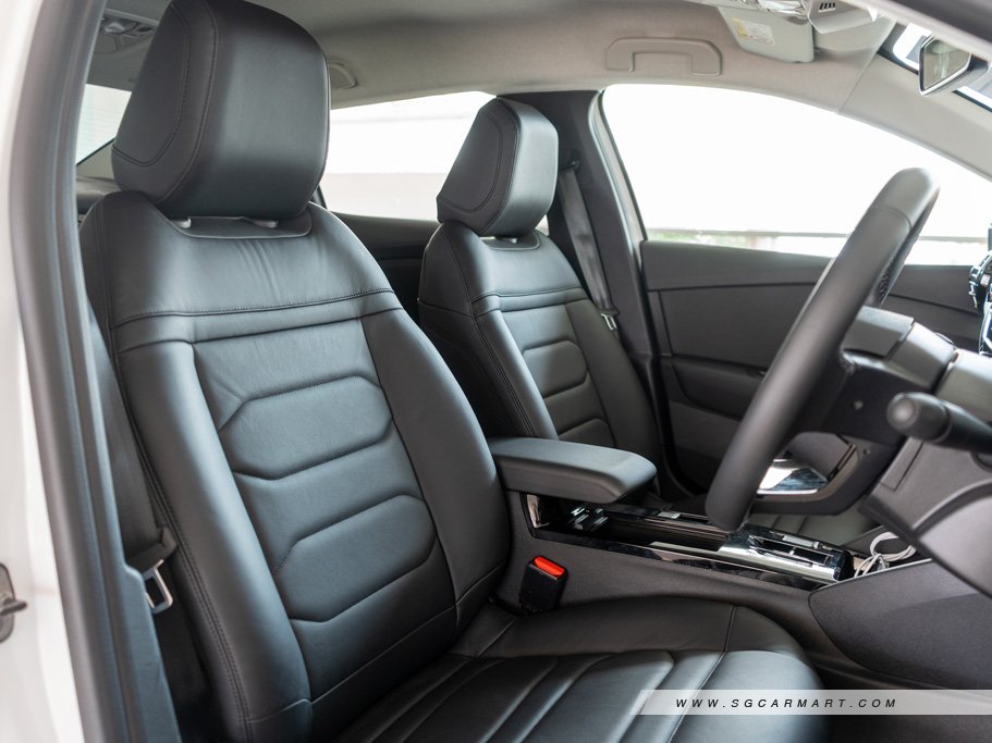 https://i.i-sgcm.com/new_cars/cars/21804/21804_g33
