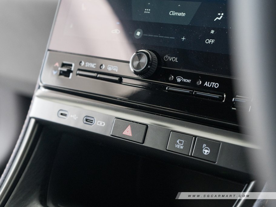 https://i.i-sgcm.com/new_cars/cars/21811/21811_g32
