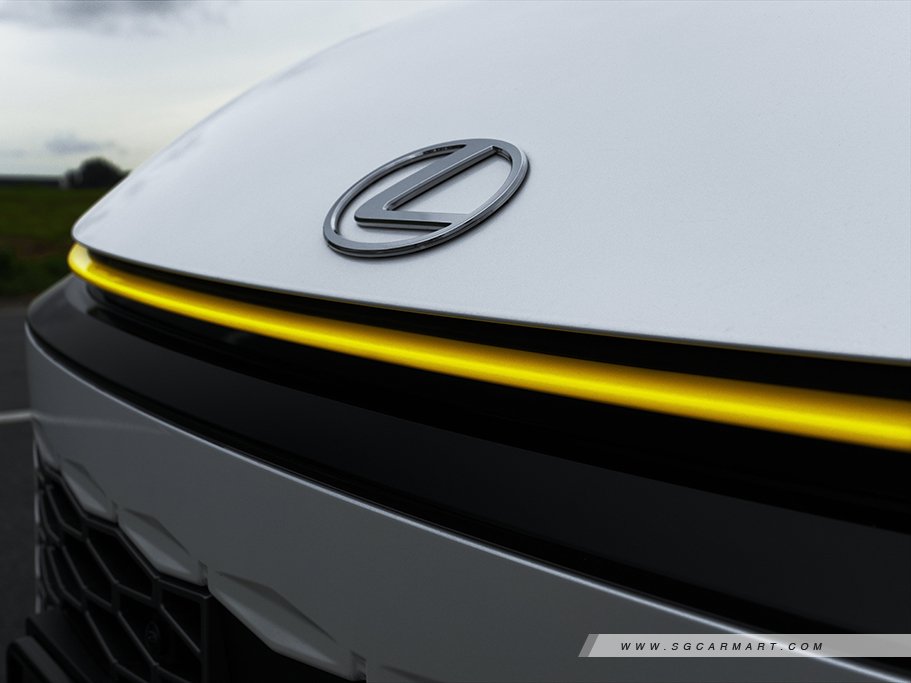https://i.i-sgcm.com/new_cars/cars/21811/21811_g52