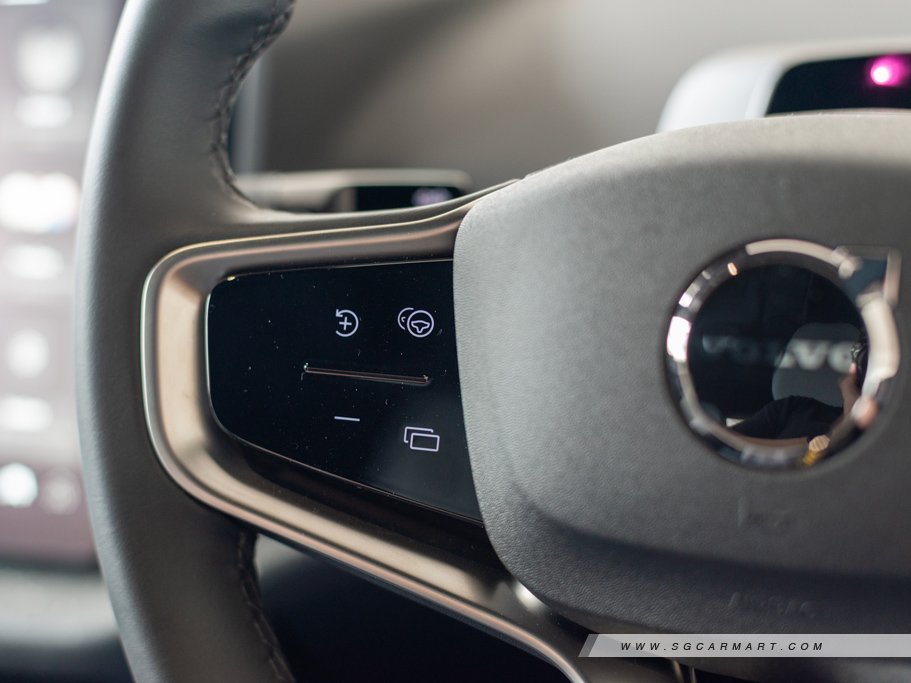 https://i.i-sgcm.com/new_cars/cars/21813/21813_g38