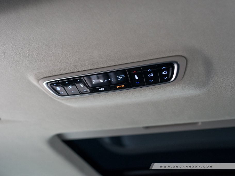 https://i.i-sgcm.com/new_cars/cars/21817/21817_g31