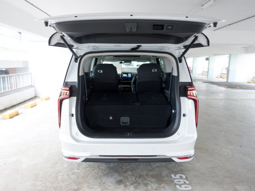 https://i.i-sgcm.com/new_cars/cars/21817/21817_g38