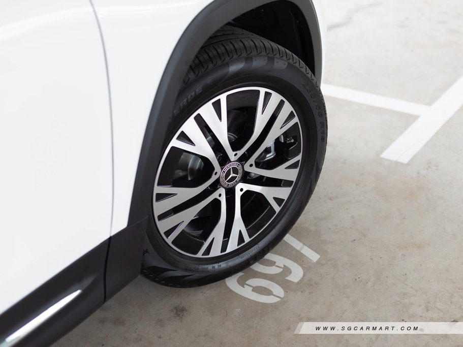 https://i.i-sgcm.com/new_cars/cars/21821/21821_g16