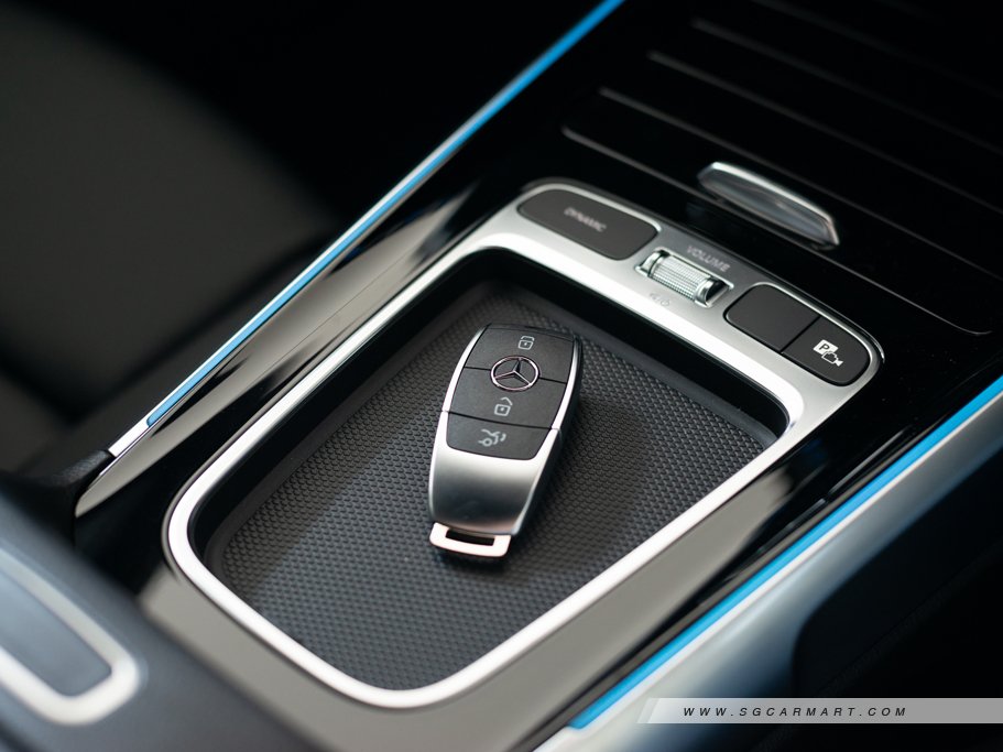 https://i.i-sgcm.com/new_cars/cars/21821/21821_g26