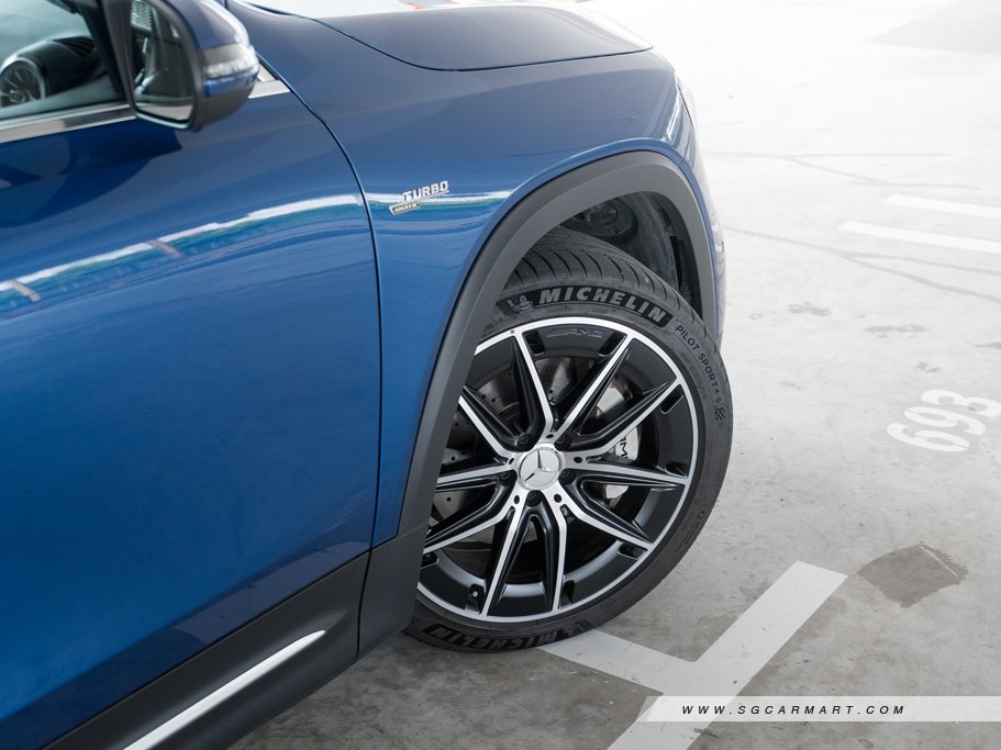 https://i.i-sgcm.com/new_cars/cars/21821/21821_g44