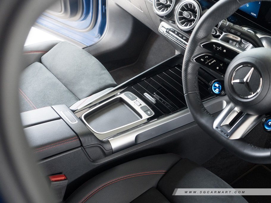 https://i.i-sgcm.com/new_cars/cars/21821/21821_g52