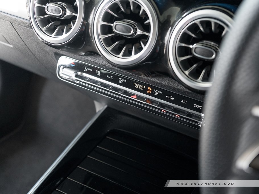 https://i.i-sgcm.com/new_cars/cars/21821/21821_g54