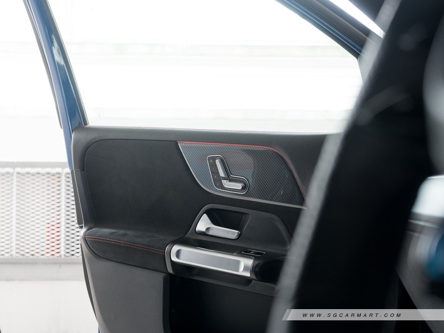 https://i.i-sgcm.com/new_cars/cars/21821/21821_g55
