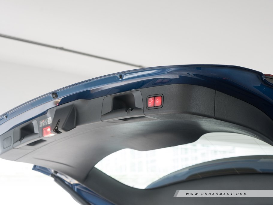 https://i.i-sgcm.com/new_cars/cars/21821/21821_g63