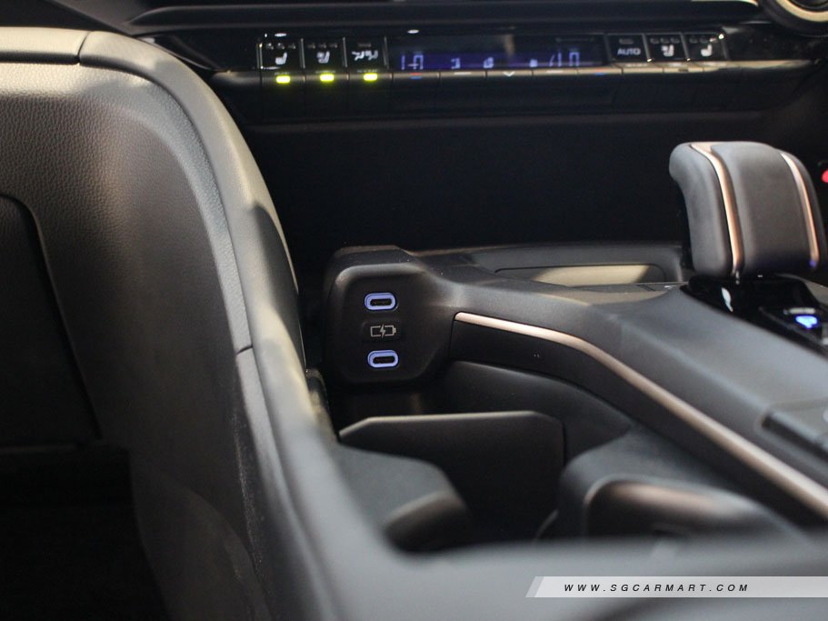 https://i.i-sgcm.com/new_cars/cars/21826/21826_g26