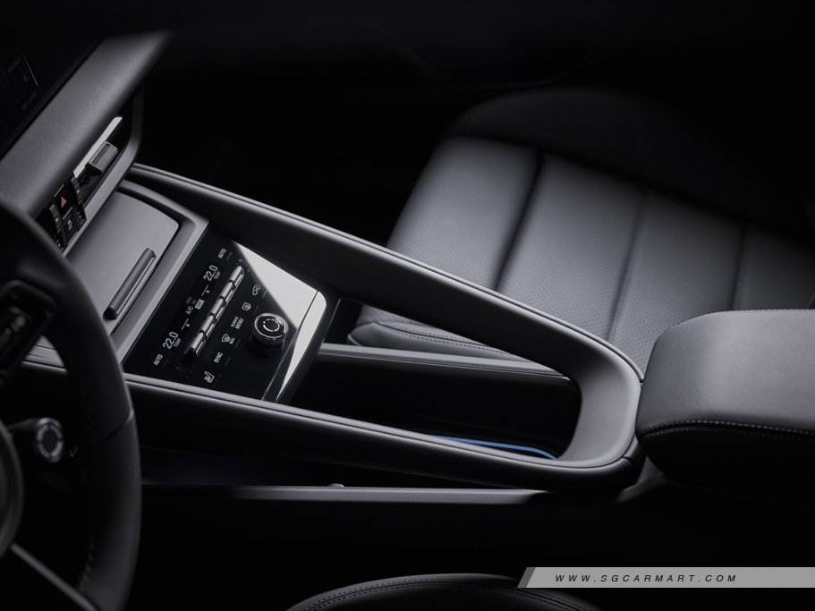 https://i.i-sgcm.com/new_cars/cars/21829/21829_g16