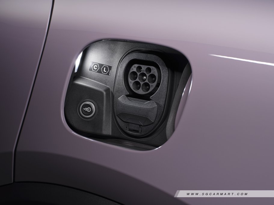 https://i.i-sgcm.com/new_cars/cars/21829/21829_g22