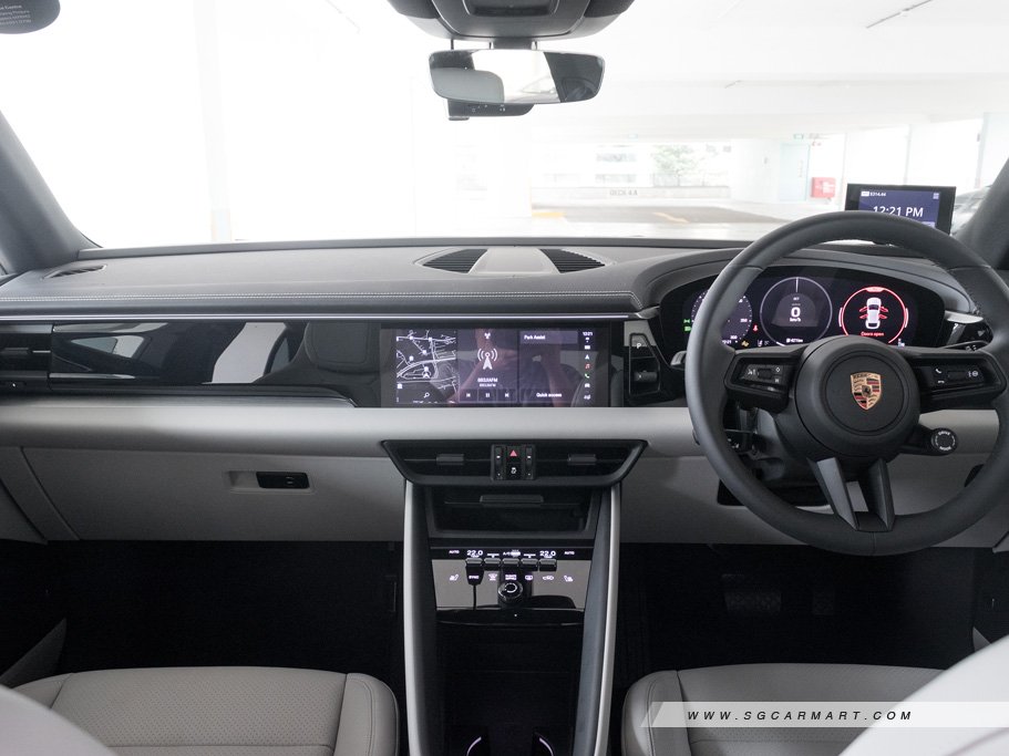 https://i.i-sgcm.com/new_cars/cars/21829/21829_g31