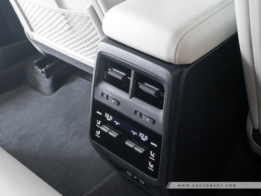 https://i.i-sgcm.com/new_cars/cars/21829/21829_g43