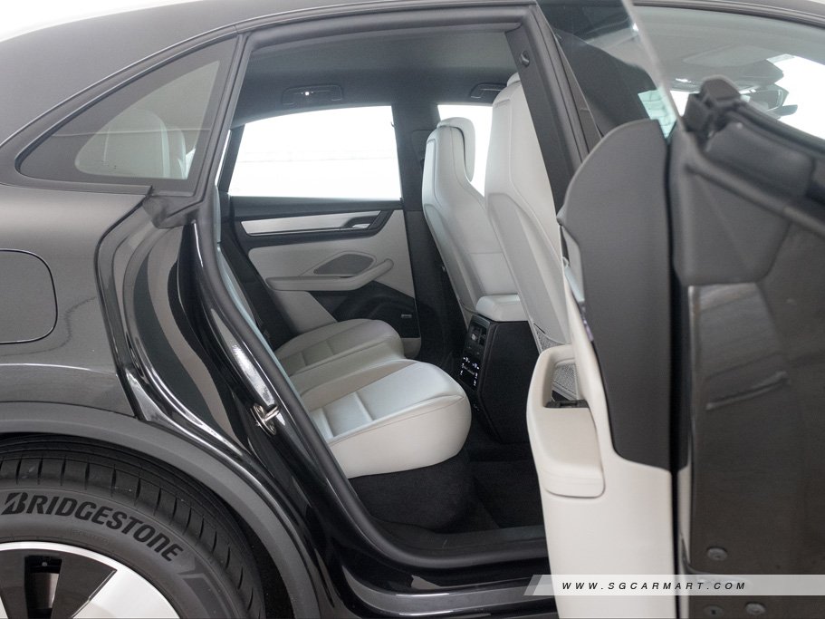 https://i.i-sgcm.com/new_cars/cars/21829/21829_g45