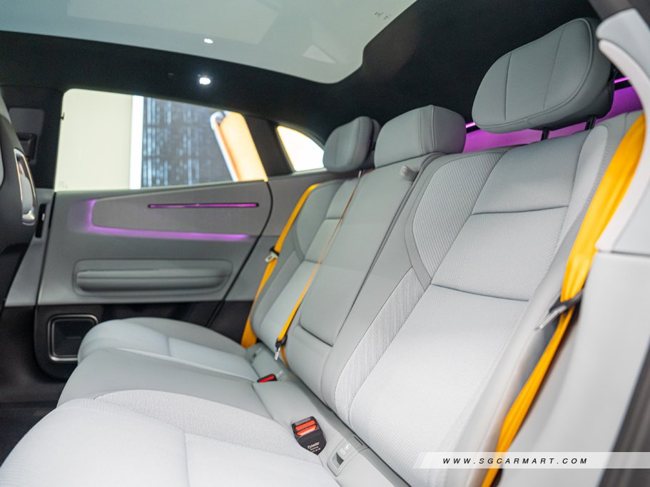 https://i.i-sgcm.com/new_cars/cars/21830/21830_g13