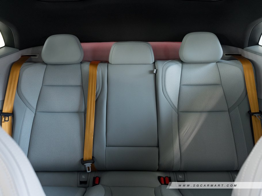 https://i.i-sgcm.com/new_cars/cars/21830/21830_g36