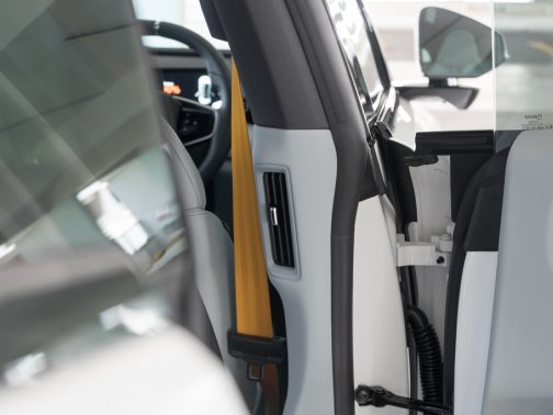 https://i.i-sgcm.com/new_cars/cars/21830/21830_g39
