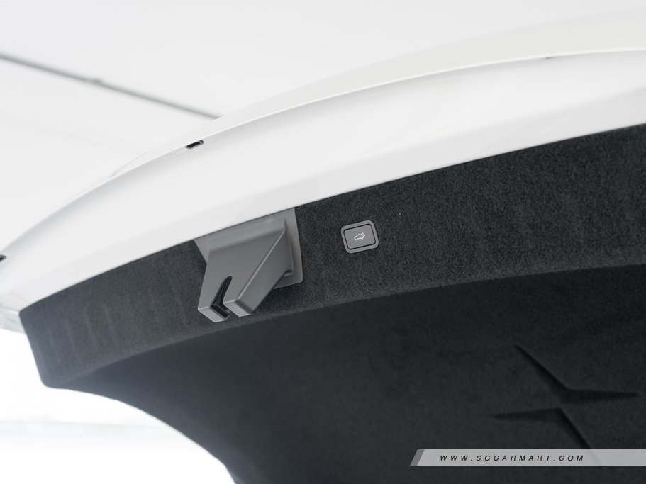 https://i.i-sgcm.com/new_cars/cars/21830/21830_g43