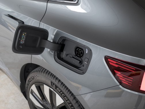 https://i.i-sgcm.com/new_cars/cars/21830/21830_g71