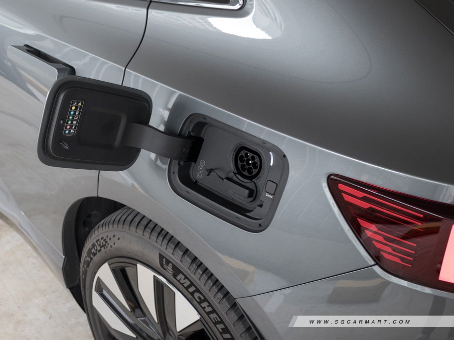 https://i.i-sgcm.com/new_cars/cars/21830/21830_g71