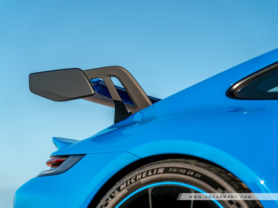 https://i.i-sgcm.com/new_cars/cars/21831/21831_g19