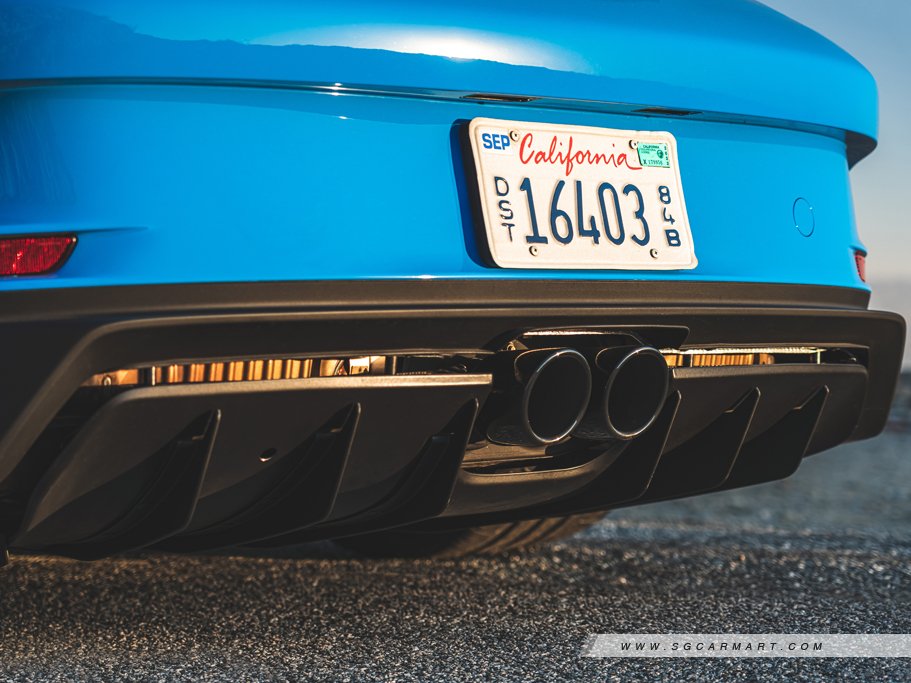 https://i.i-sgcm.com/new_cars/cars/21831/21831_g23