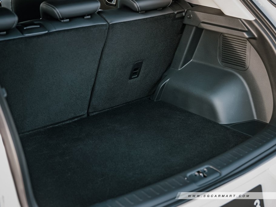 https://i.i-sgcm.com/new_cars/cars/21834/21834_g17
